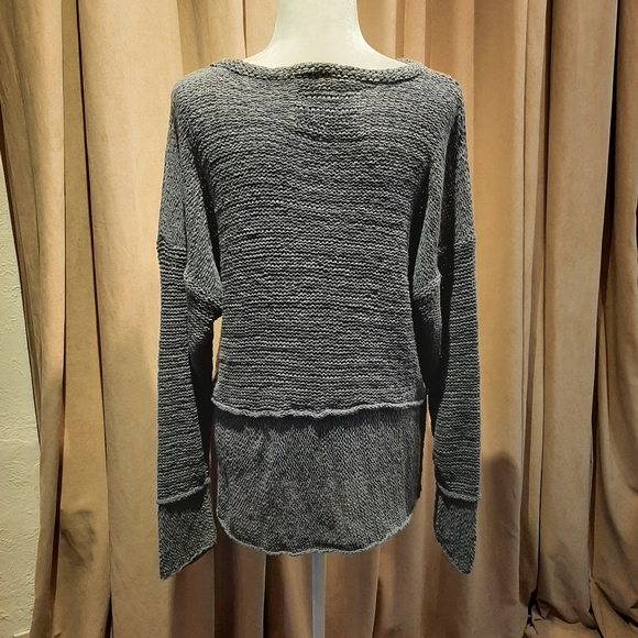 Su-Zen loose knit sweater - Picture 3 of 9